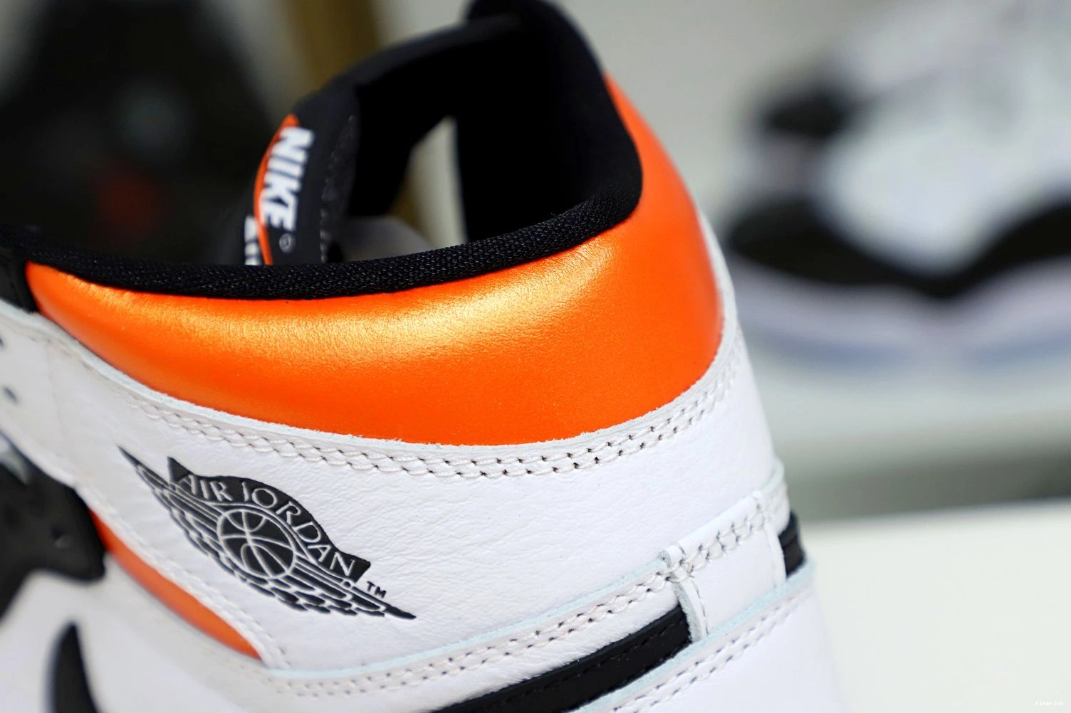 Electro Air High Orange' 1 Retro OG Jordan 0119